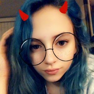 Meet your Posher, Jade